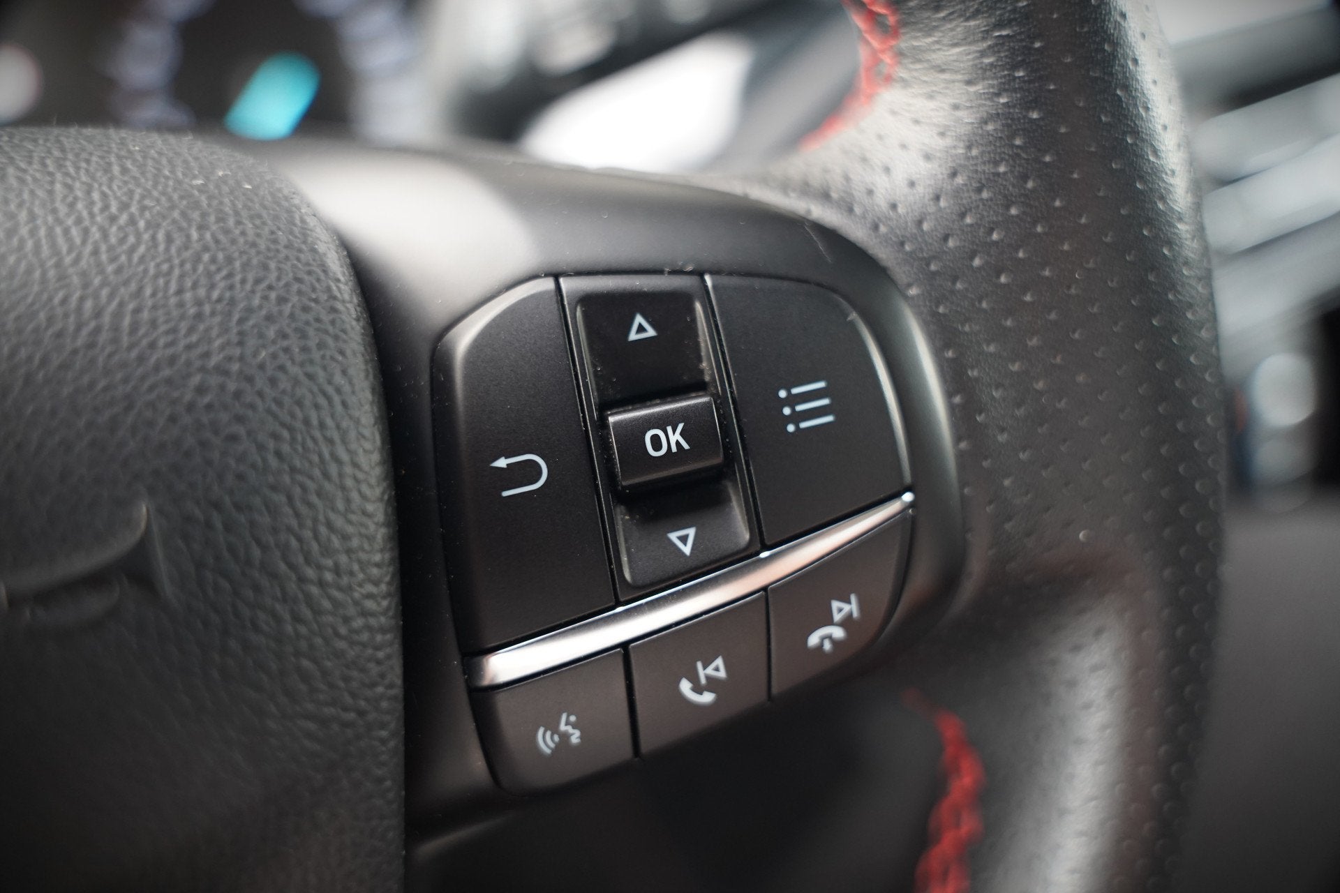 Foto 37 van Ford Focus 1.0 EcoBoost ST Line Business | Panoramadak | Ban