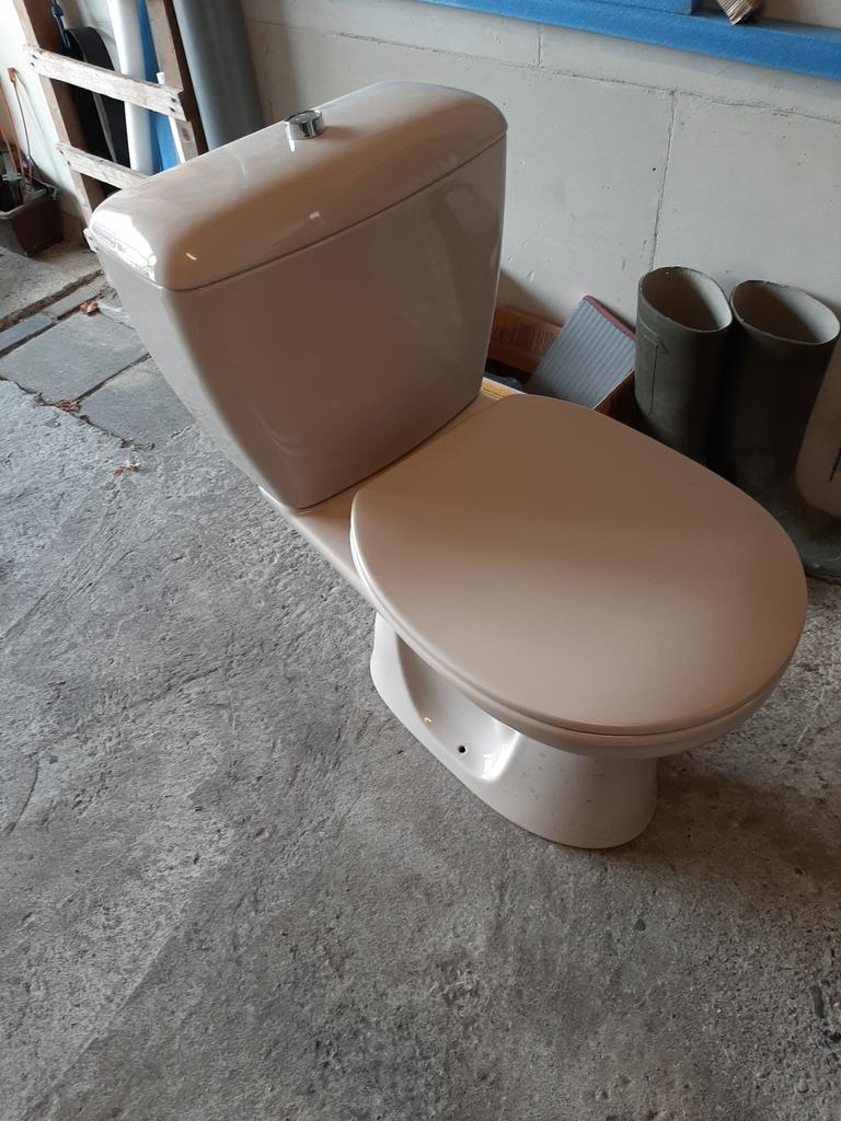 Duoblok en fonteint b. Beige.   Gratis, Ophalen, Gebruikt