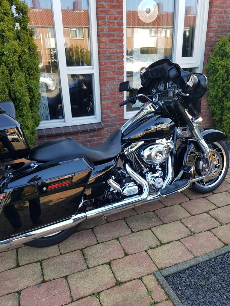 Harley Davidson Streetglide 2013 - Zeer goede staat!, Motoren, Motoren | Harley-Davidson, 2 cilinders, LED Verlichting, Particulier