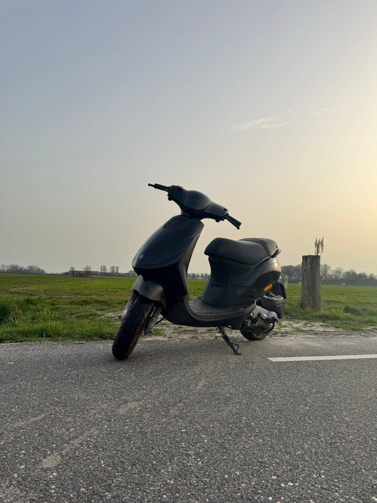 Piaggio Zip 2000 met extra onderdelen, Fietsen en Brommers, Brommeronderdelen | Scooters, Ophalen, Piaggio, Gebruikt, Overige typen