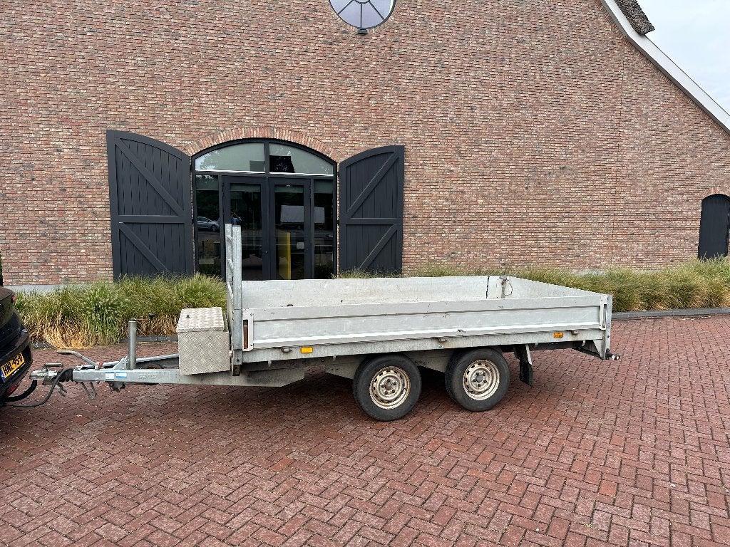 Saris plateau aanhanger 2.000 kg – 335 x 175 cm, Ophalen, Zo goed als nieuw