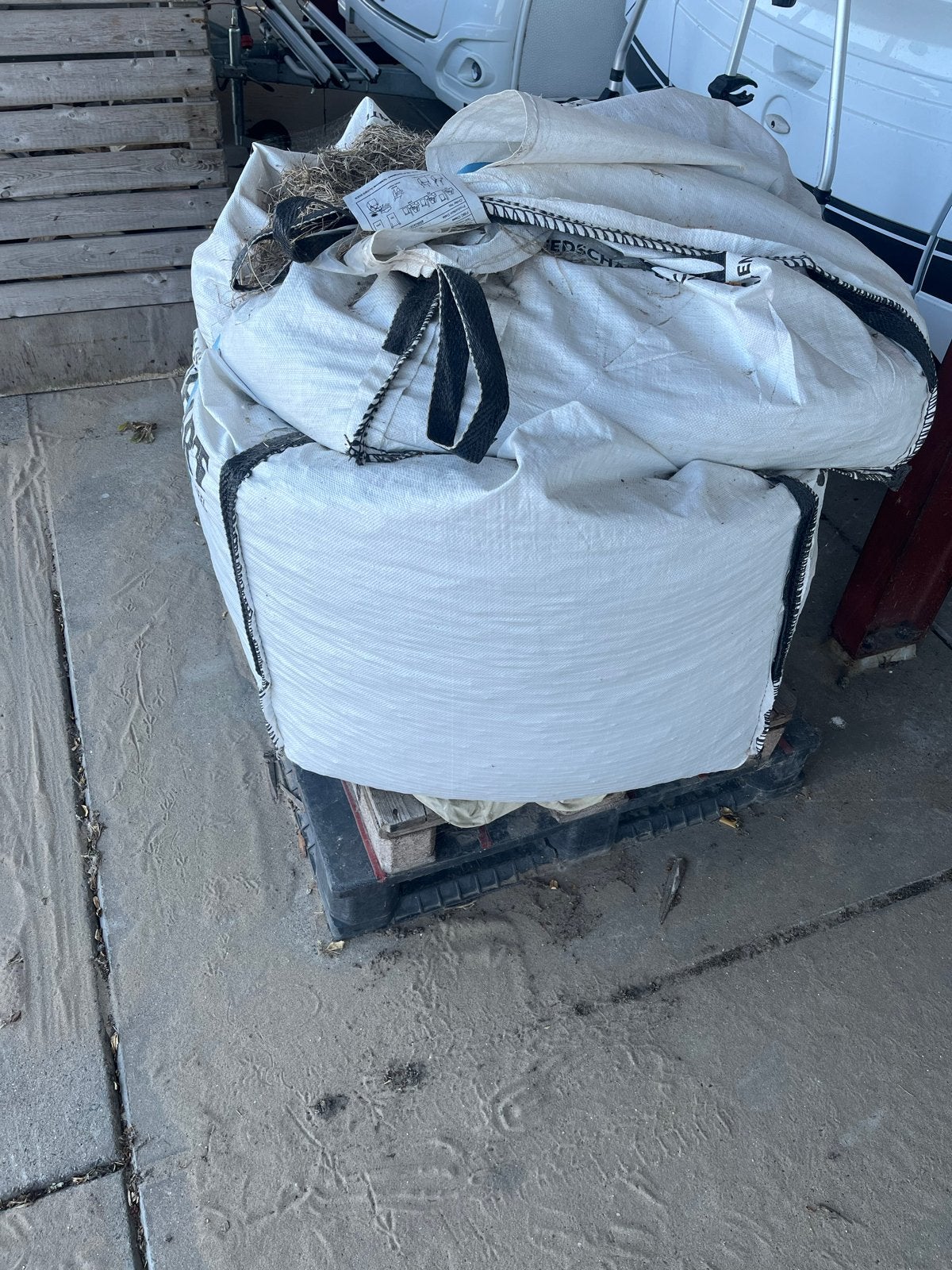 Grind circa 700 liter - Ideaal voor tuin of oprit, Ophalen, Gebruikt, Grijs, Grind