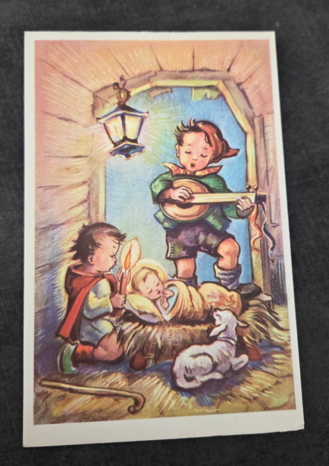 Vintage Kerstkaart - Kerststal met kinderen en geitje, Verzenden, 1940 tot 1960, Gelopen, Feest(dag)
