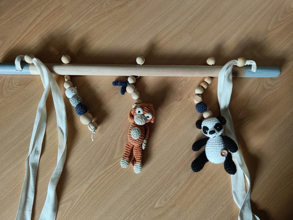 Boxspanner - mooie hanger met gehaakte aap en panda, Ophalen