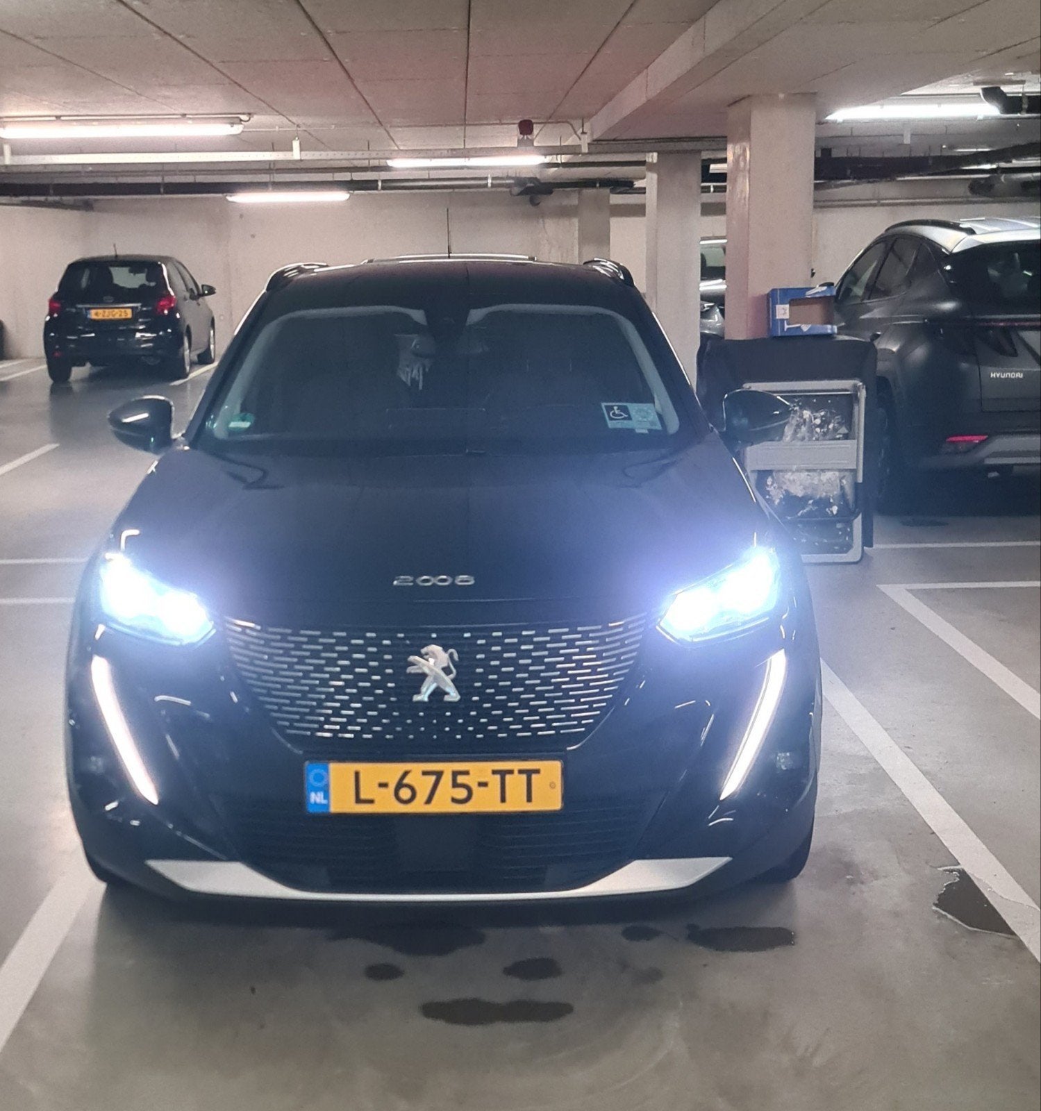 Peugeot 2008 1.2 Puretech 130pk 2021 Zwart, Auto's, Peugeot, Automaat, Euro 5, Achterwielaandrijving, 1199 cc
