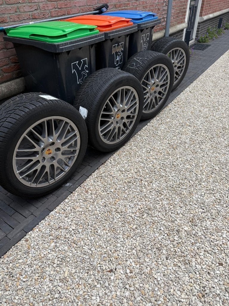 Porsche winterwielen 20 inch – Dunlop – zeer nette staat, Auto-onderdelen, Ophalen, Gebruikt, 275 mm, Banden en Velgen