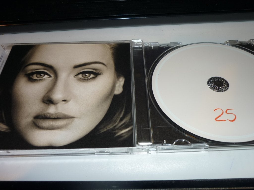 Adele - 25 CD (Pop), Cd's en Dvd's, Pop, Ophalen of Verzenden, Zo goed als nieuw, Inclusief boekje