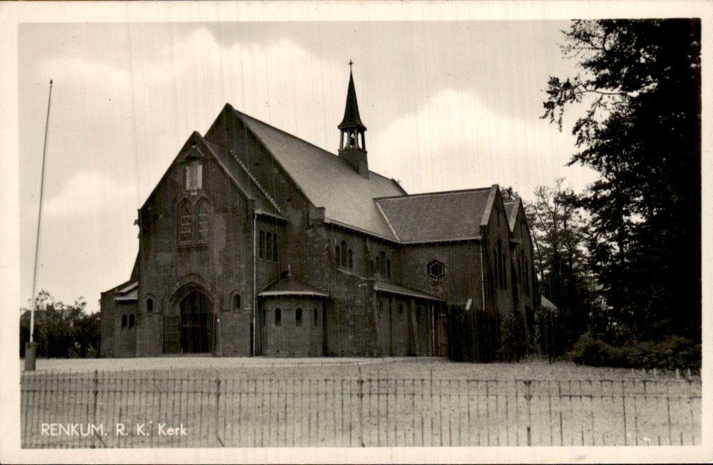 Renkum - R.K. Kerk - Voorgevel, Verzamelen, Ansichtkaarten | Nederland, Ophalen of Verzenden, 1940 tot 1960, Gelopen, Gelderland