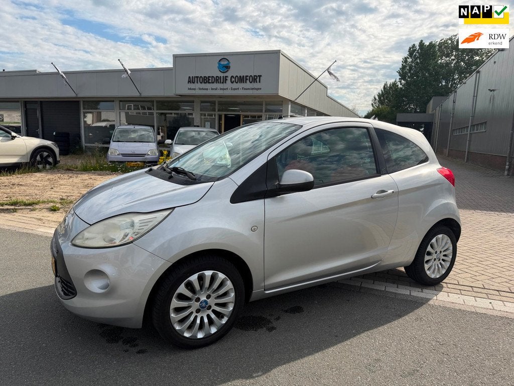Ford Ka 1.2 Titanium. • AIRCO IJSKOUD • TREKHAAK •, Auto's, Ford, Bedrijf, Te koop, Ka, ABS, Airbags, Airconditioning, Boordcomputer