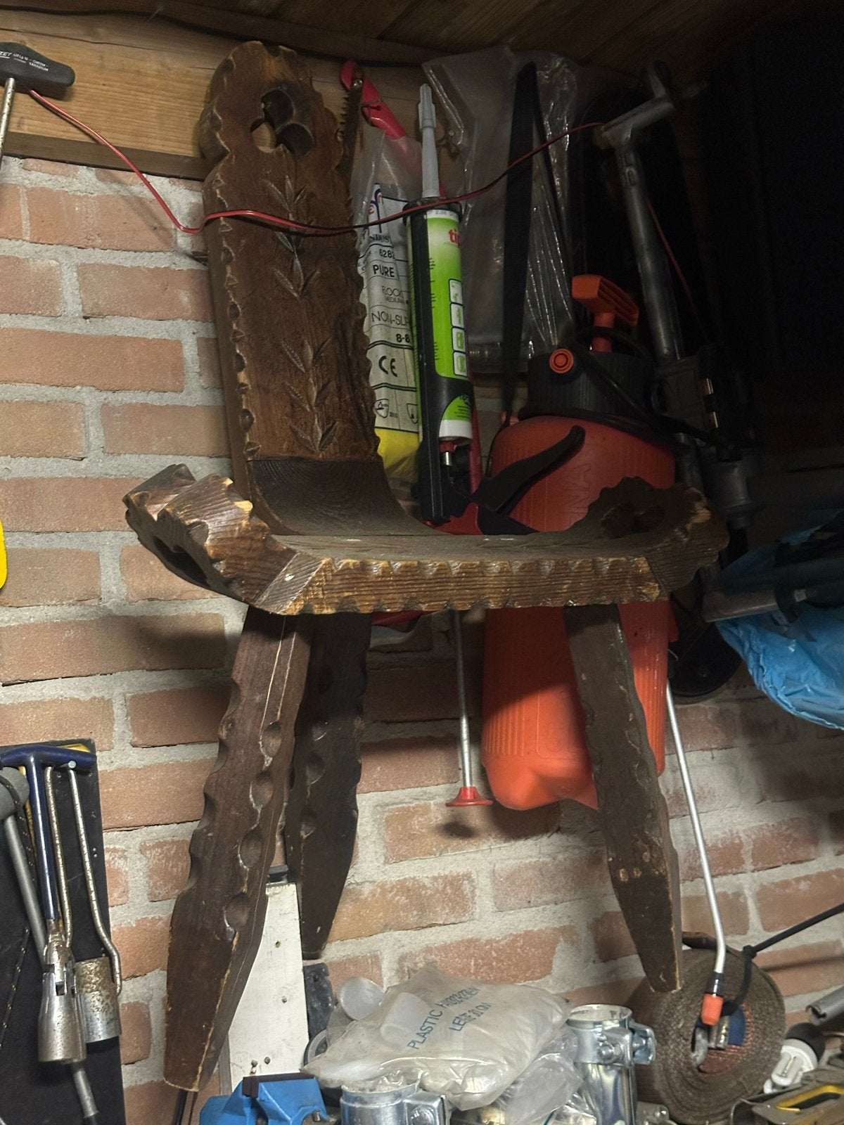 Antieke houten melkerskruk - Handgesneden, Ophalen of Verzenden
