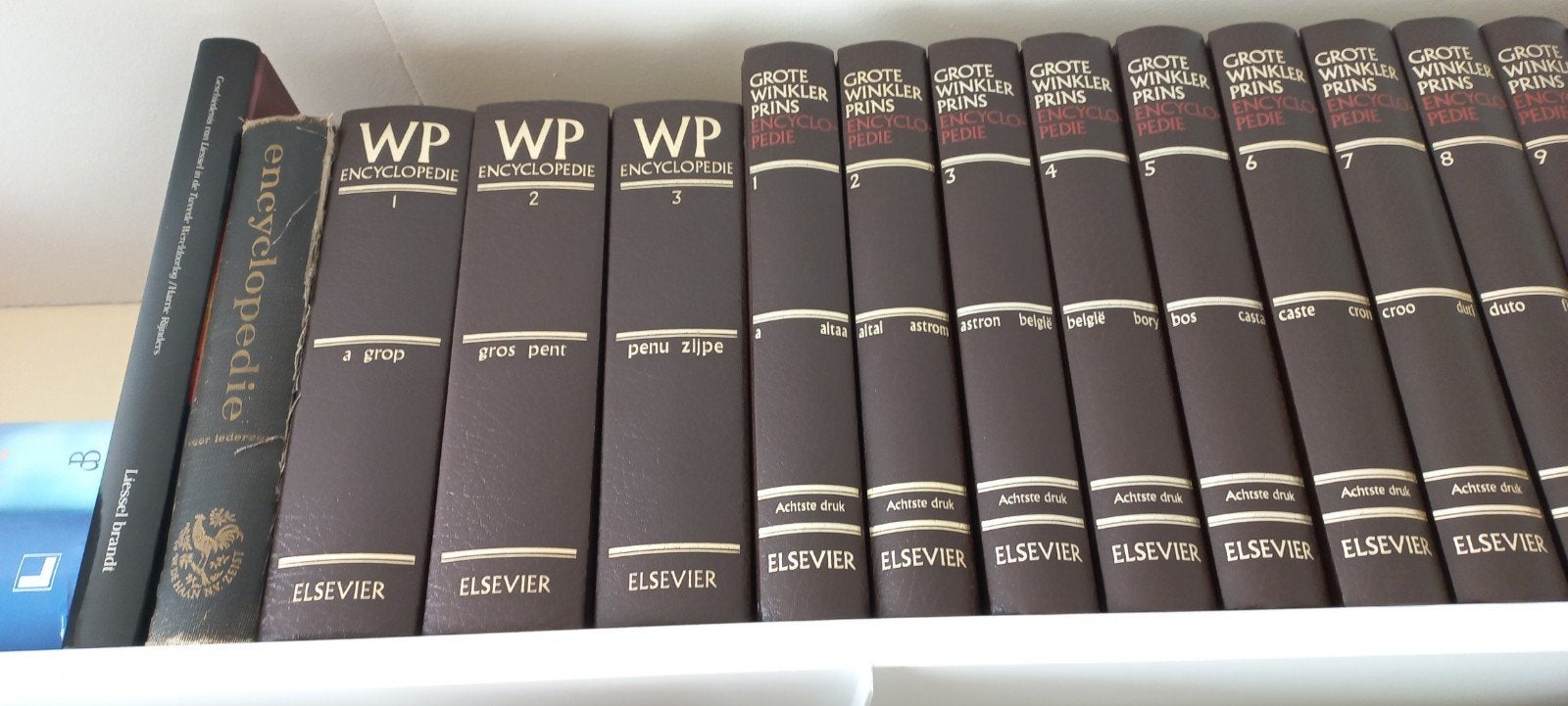 Winkler Prins Encyclopedie 8e druk, 25 delen met supplemente, Ophalen of Verzenden