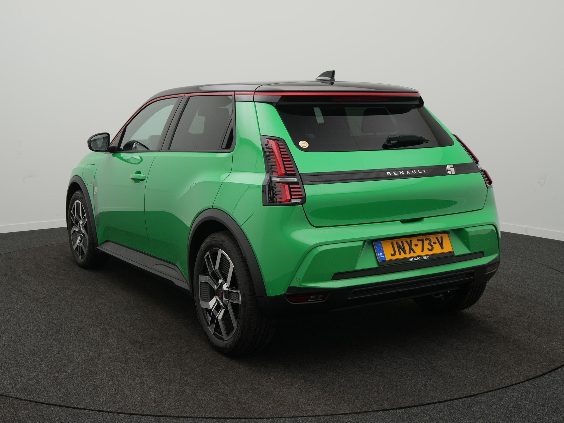 Renault 5 comfort range techno 52 kWh - Pack Winter - Demo -, Auto's, Stof, Gebruikt, Zwart, 24 min