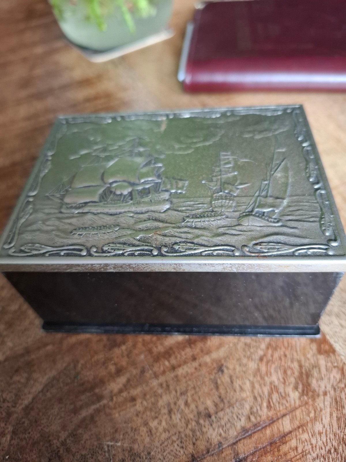 Vintage sigaretten- of sieradendoosje, Ophalen