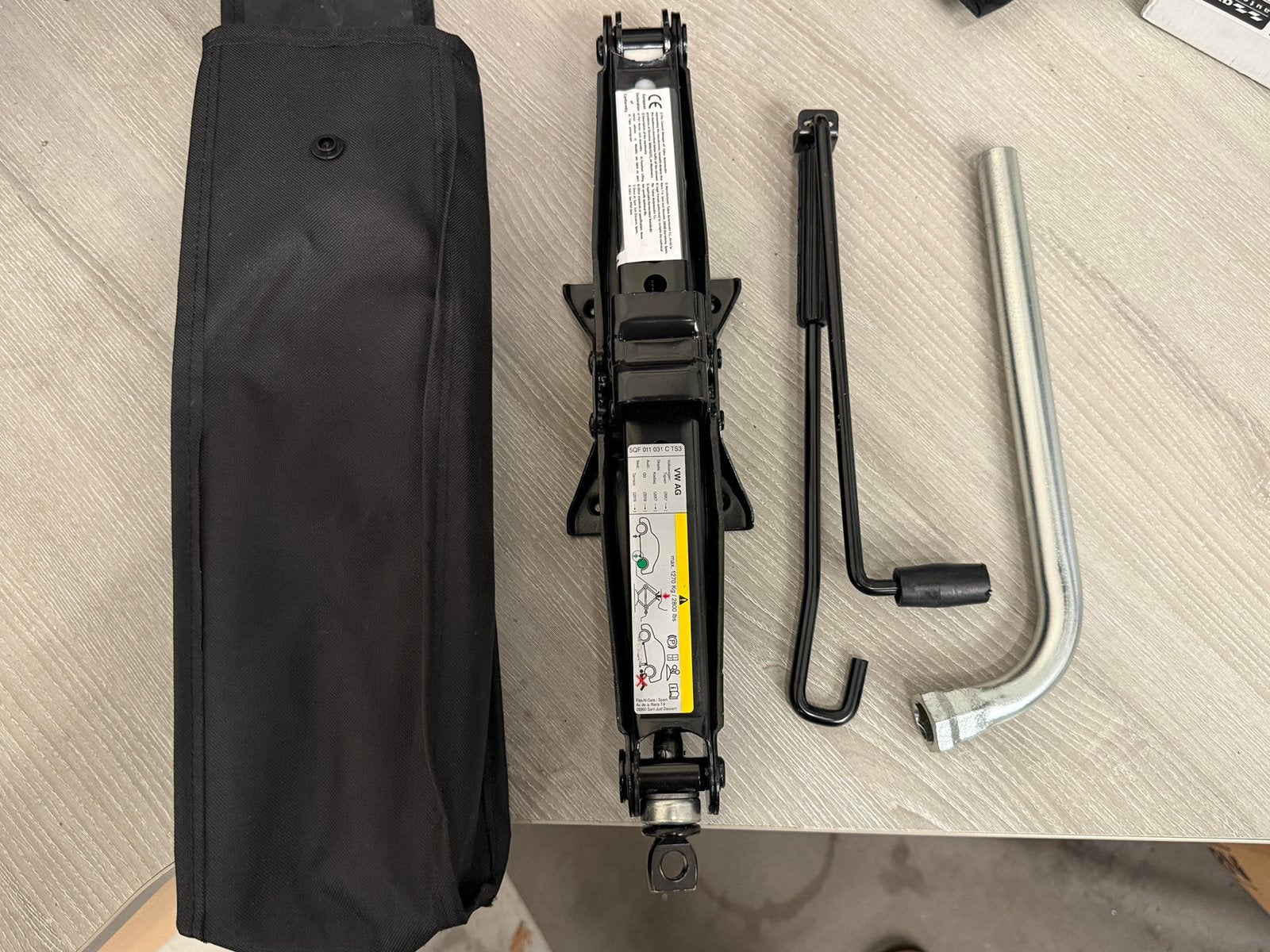 Originele VW AG krik – NIEUW, Ophalen of Verzenden, Nieuw, Manueel, Garagekrik