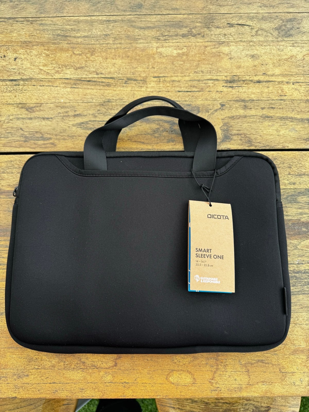 Nieuwe Dicota Smart Sleeve One Laptophoes 14-14.1 inch, Computers en Software, Laptoptassen, Nieuw, Ophalen of Verzenden, Overige merken