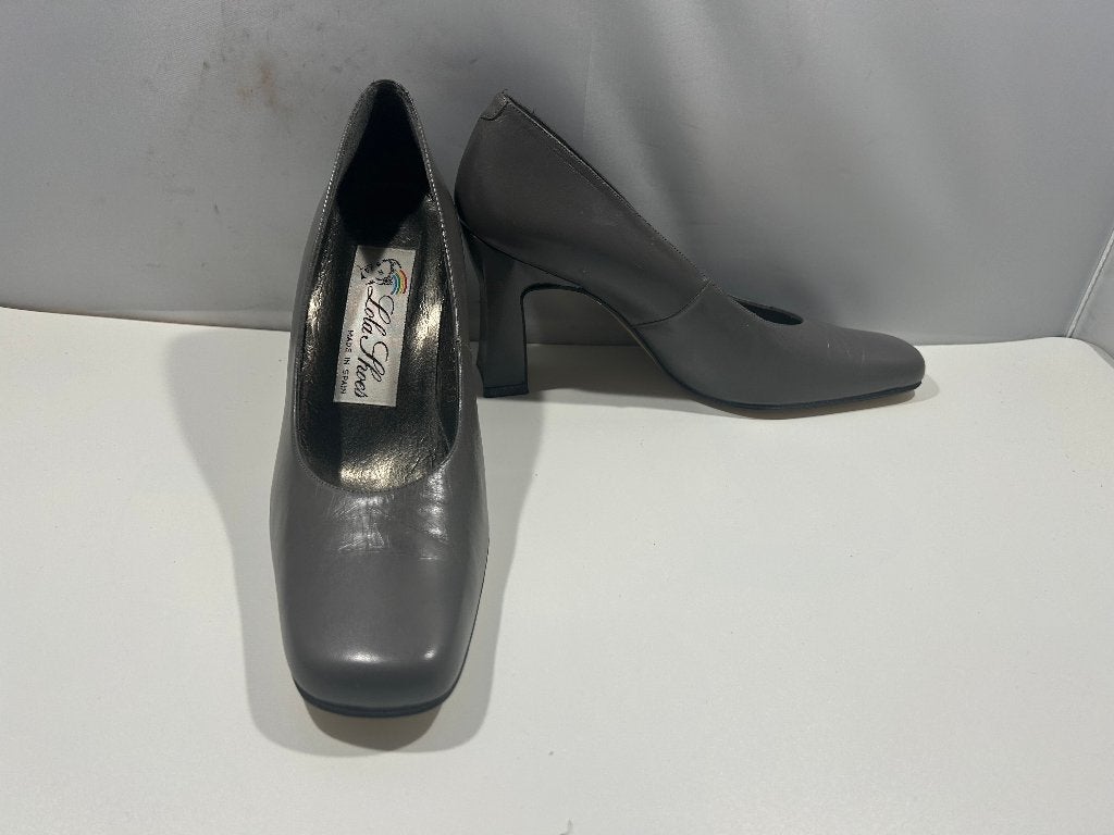 Lola shoes, maat 38 grijze leren schoenen op aparte hak, Lola shoes, Verzenden, Zo goed als nieuw, Schoenen met hoge hakken