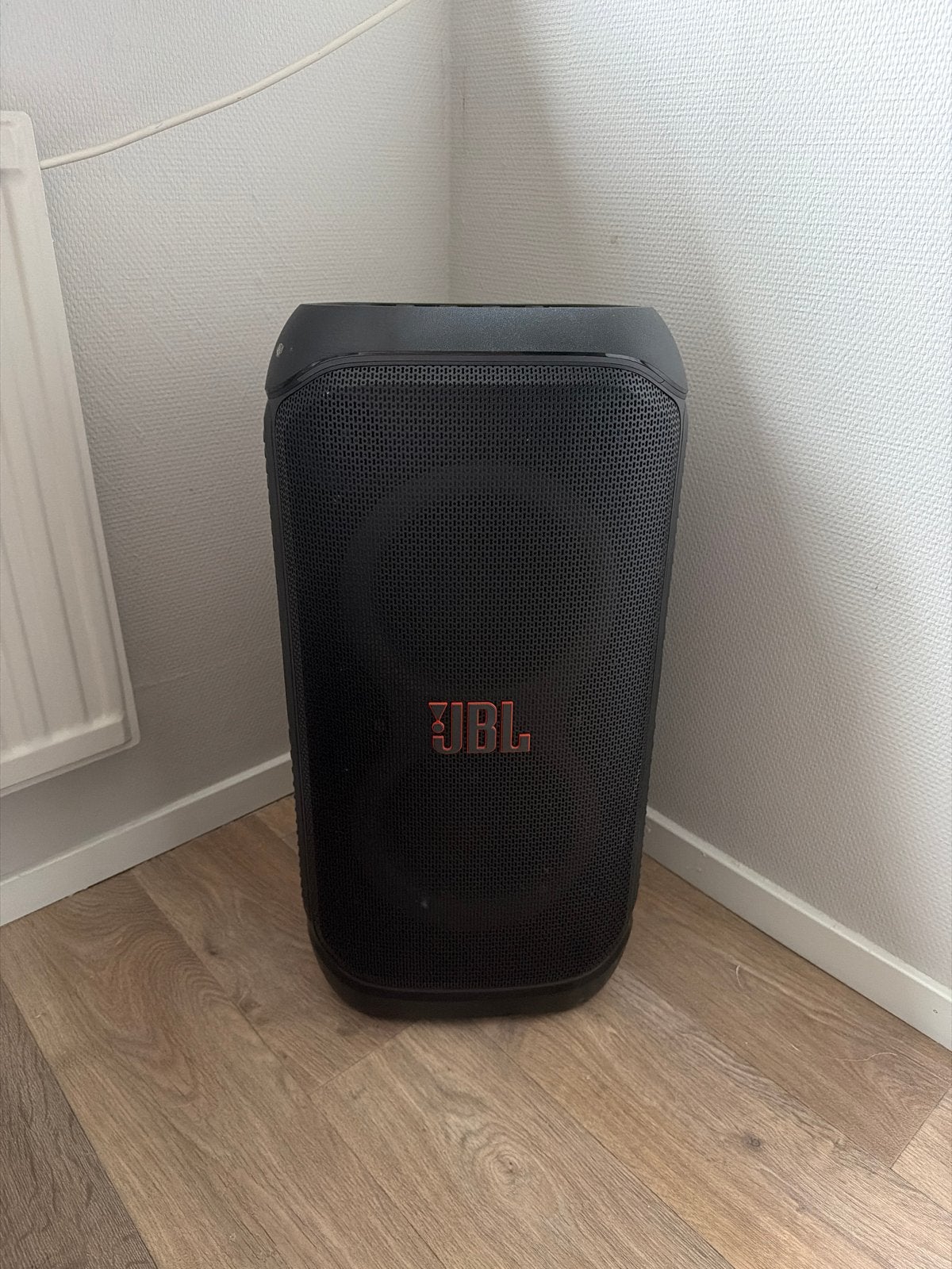 JBL PartyBox 320 met microfoons, Ophalen, Zo goed als nieuw, Luidspreker(s)
