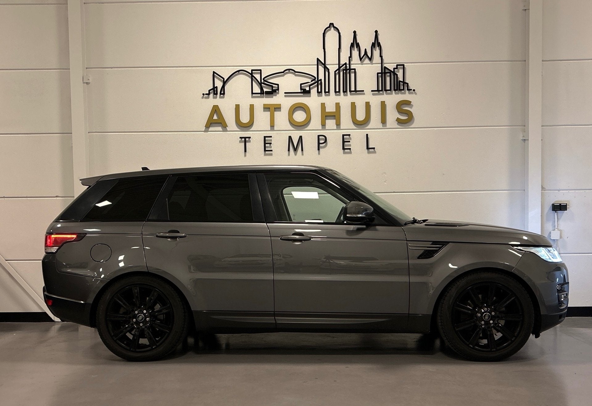 Land Rover Range Rover Sport 3.0 TDV6 Dynamic Luchtvering Le, Auto's, Land Rover, Automaat, Gebruikt, Beige, Bedrijf