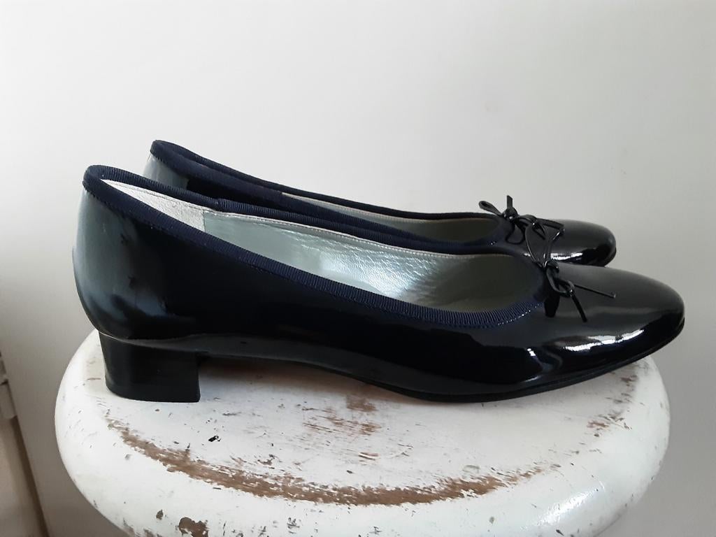 ALEXANDRIA schoenen instappers maat 7 (40) donkerblauw, Kleding | Dames, Schoenen, Ophalen of Verzenden, Zo goed als nieuw, Instappers