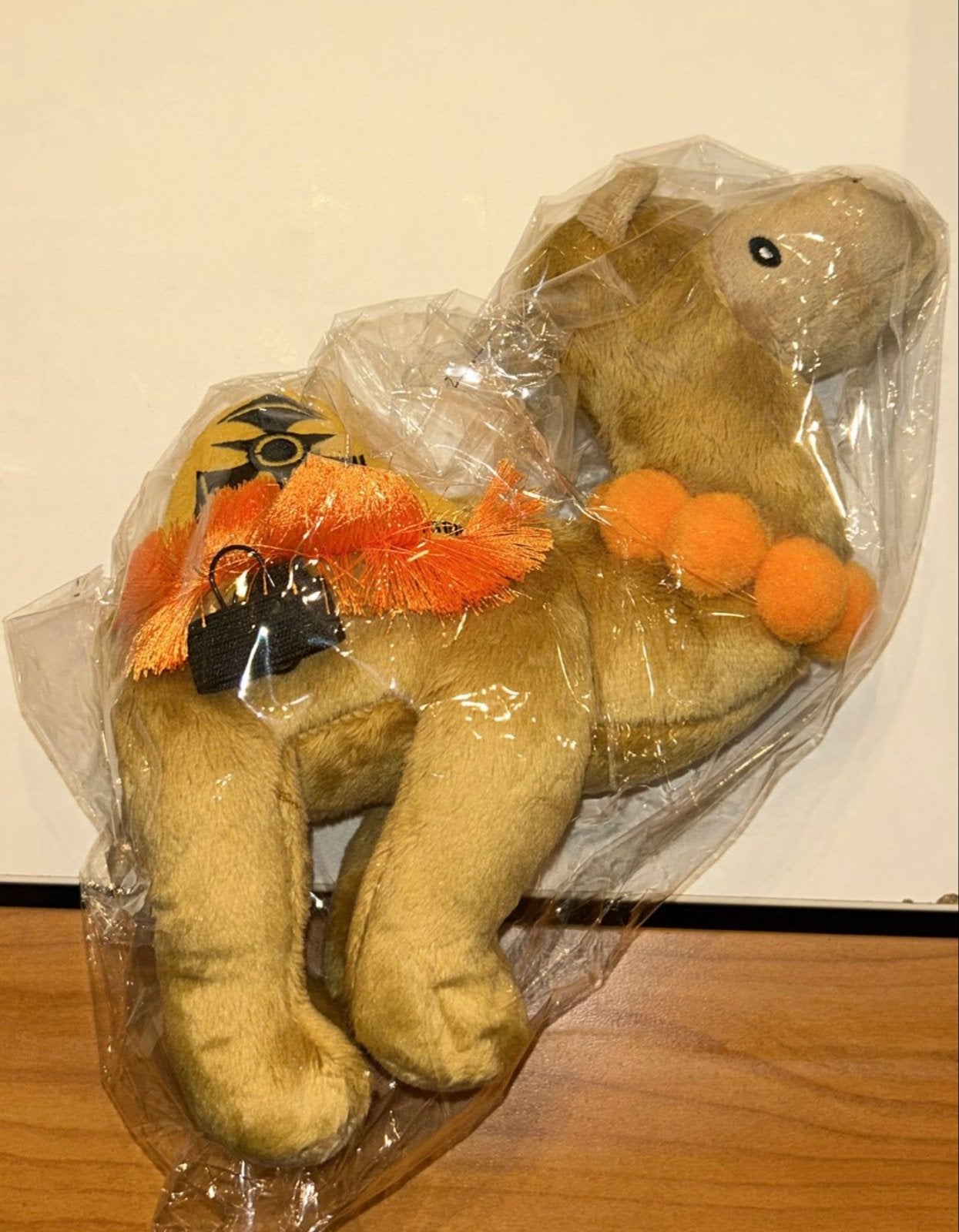 Dominator Merchandise Knuffel Kameel, Kinderen en Baby's, Overige merken, Overige typen, Nieuw, Met label