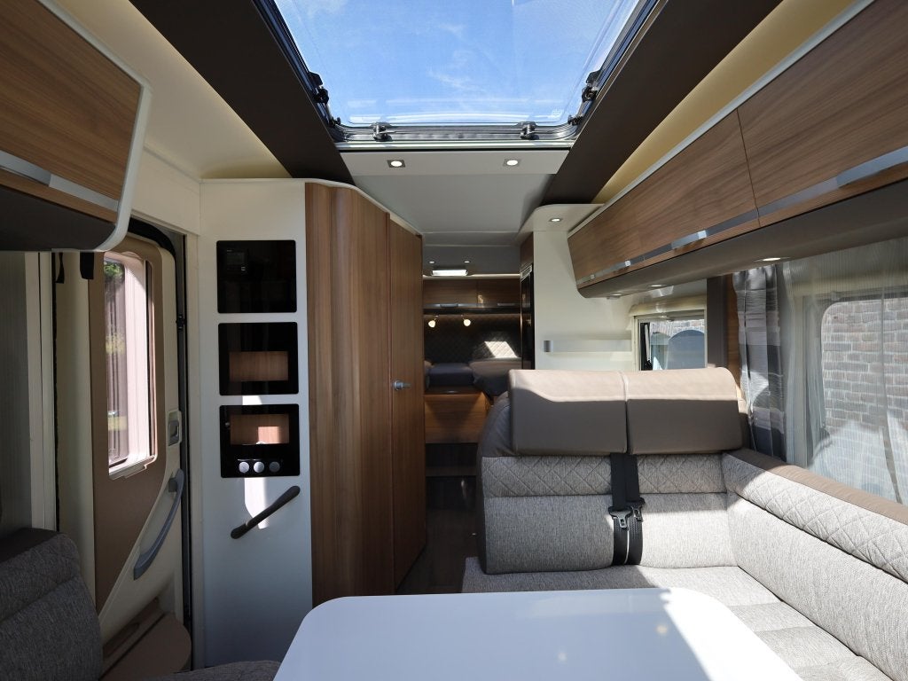 Adria Coral Axess 600 SL levelsysteem | fietsenrek, Ringverwarming, Bedrijf, Tot en met 3, Adria