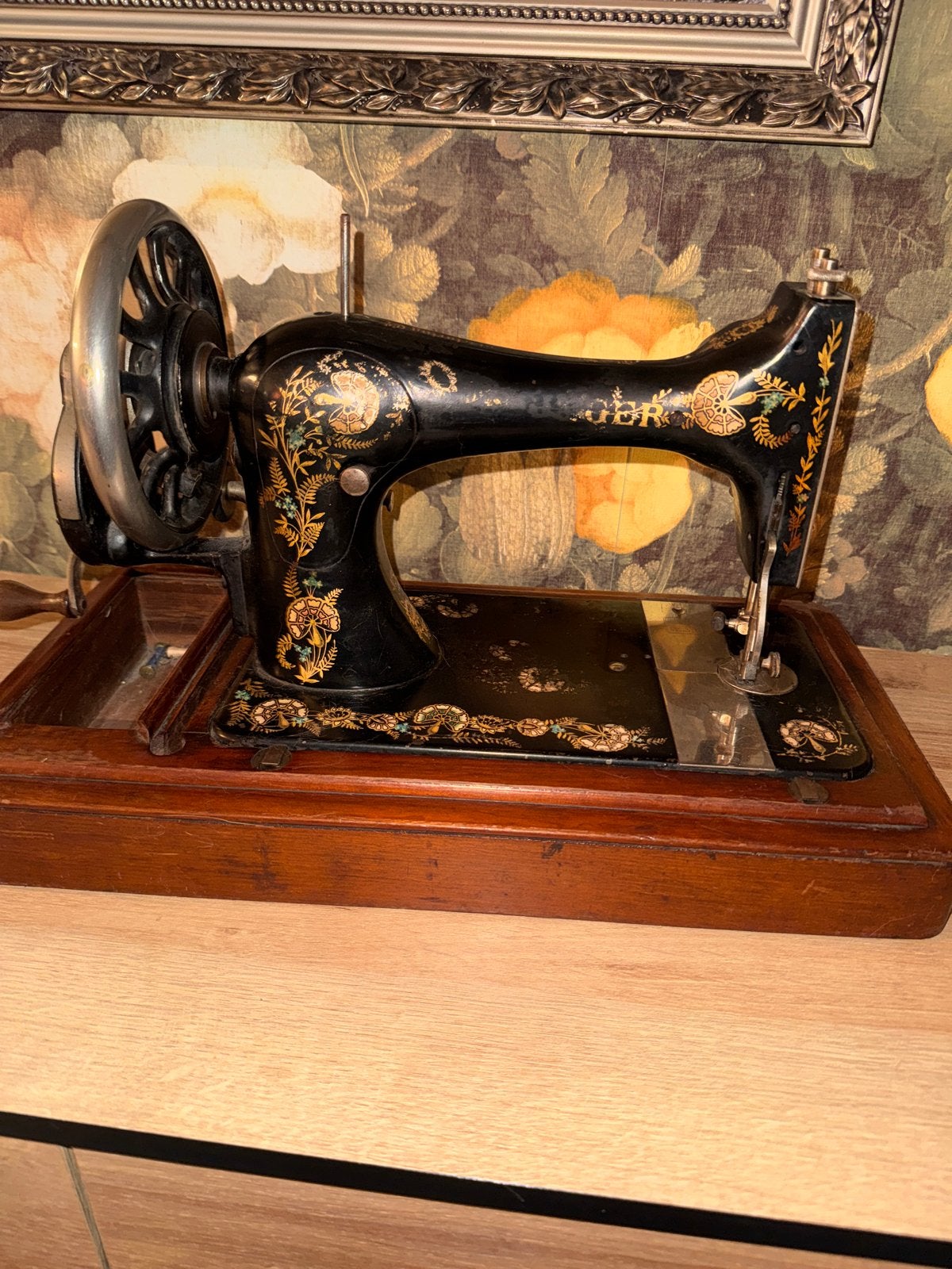 1902 Antieke Singer Naaimachine met Houten Onderstel, Antiek en Kunst, Ophalen