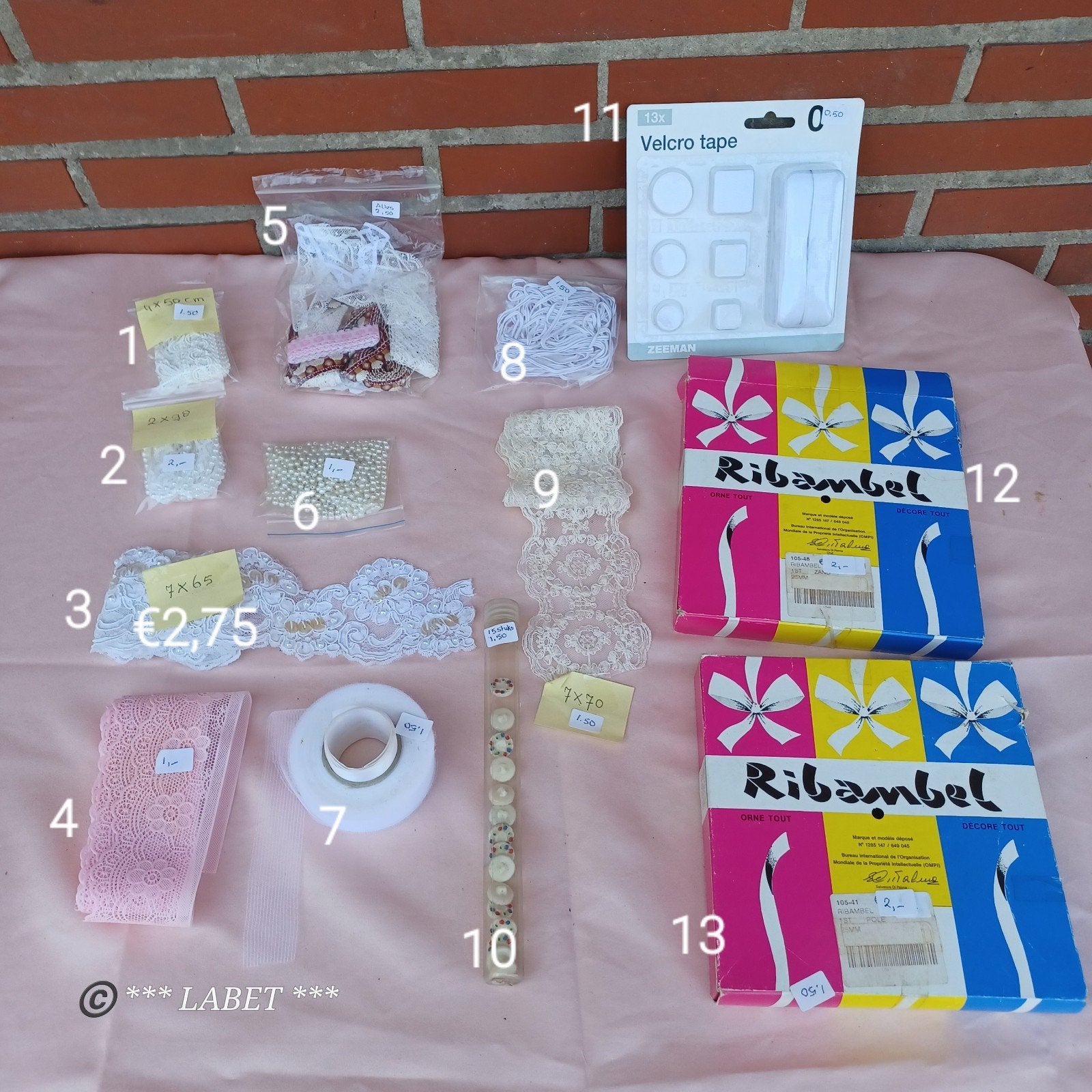 Lintjes en kantjes, Verzenden