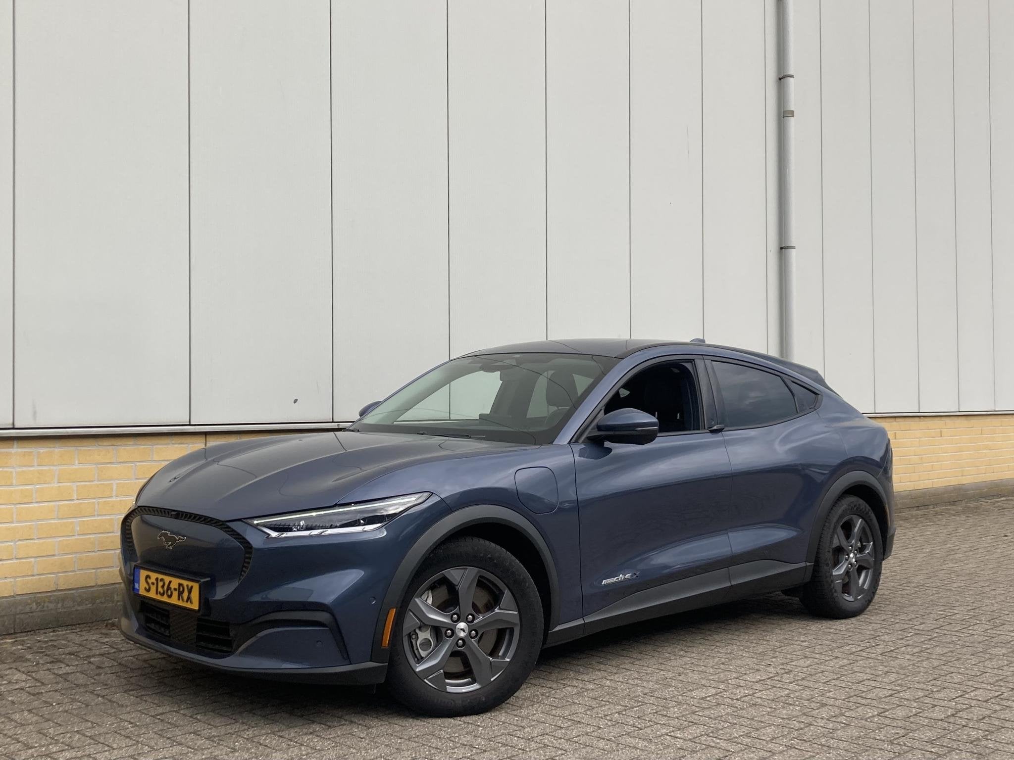 Ford Mustang Mach-E Extended RWD 98 kWh SOH 94.5% Rondomzich, Auto's, Gebruikt, Verwarmde buitenspiegels, Mustang, SUV of Terreinwagen