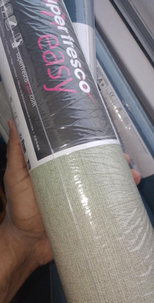 Nieuwe rollen behangen, 5 stuks voor €30, Ophalen, 10 tot 25 m², Groen