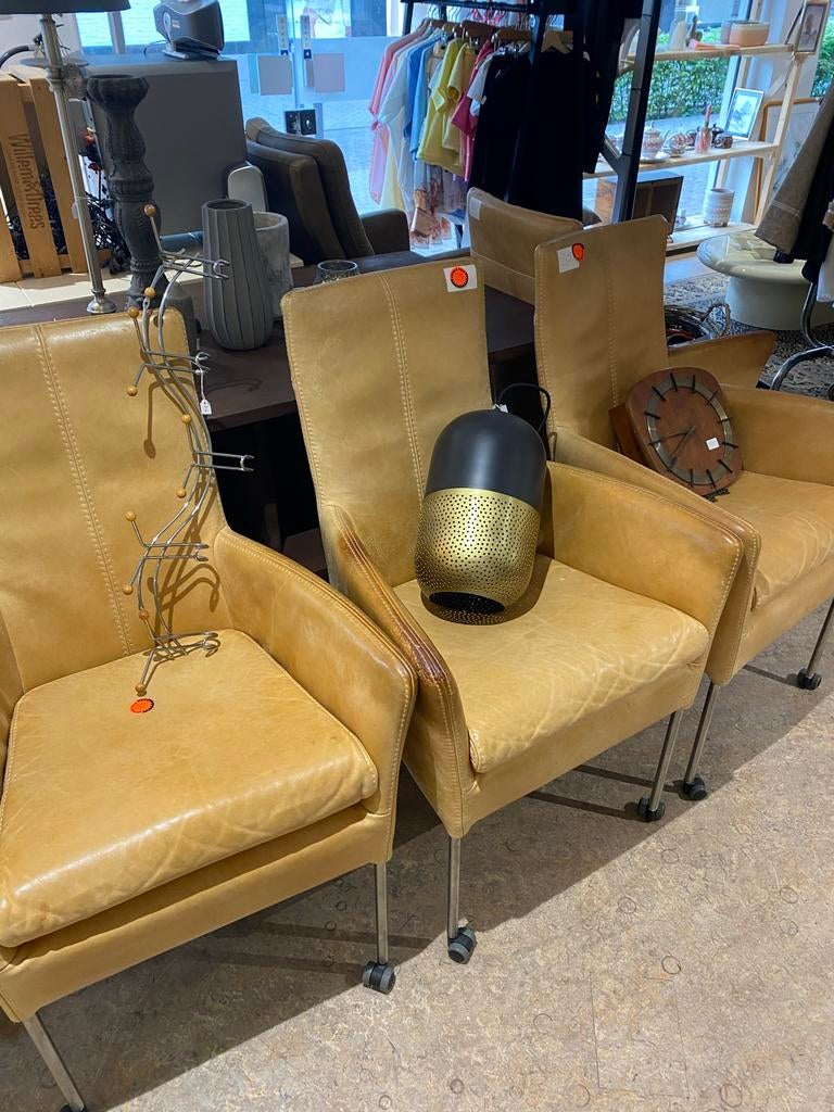 Set van 4 vintage leren eetkamerstoelen op wieltjes, Ophalen, Gebruikt, Overige kleuren, Leer