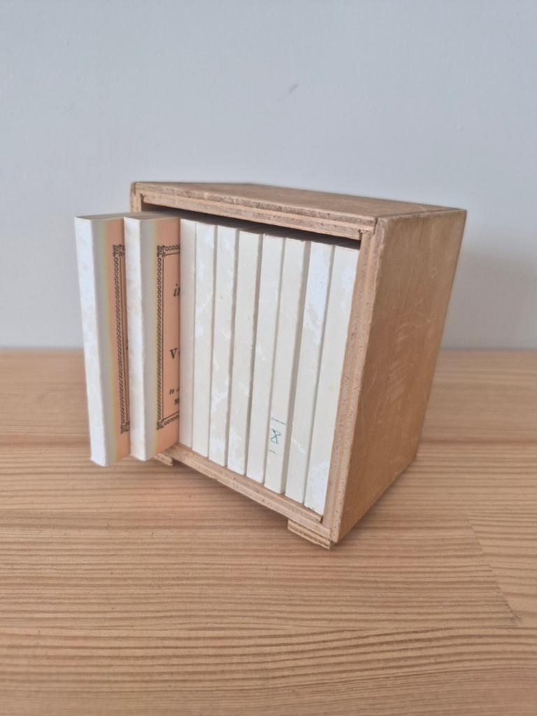 M. Westerman 'Bibliotheek in miniatuur'- 1984, Ophalen of Verzenden, M. Westerman