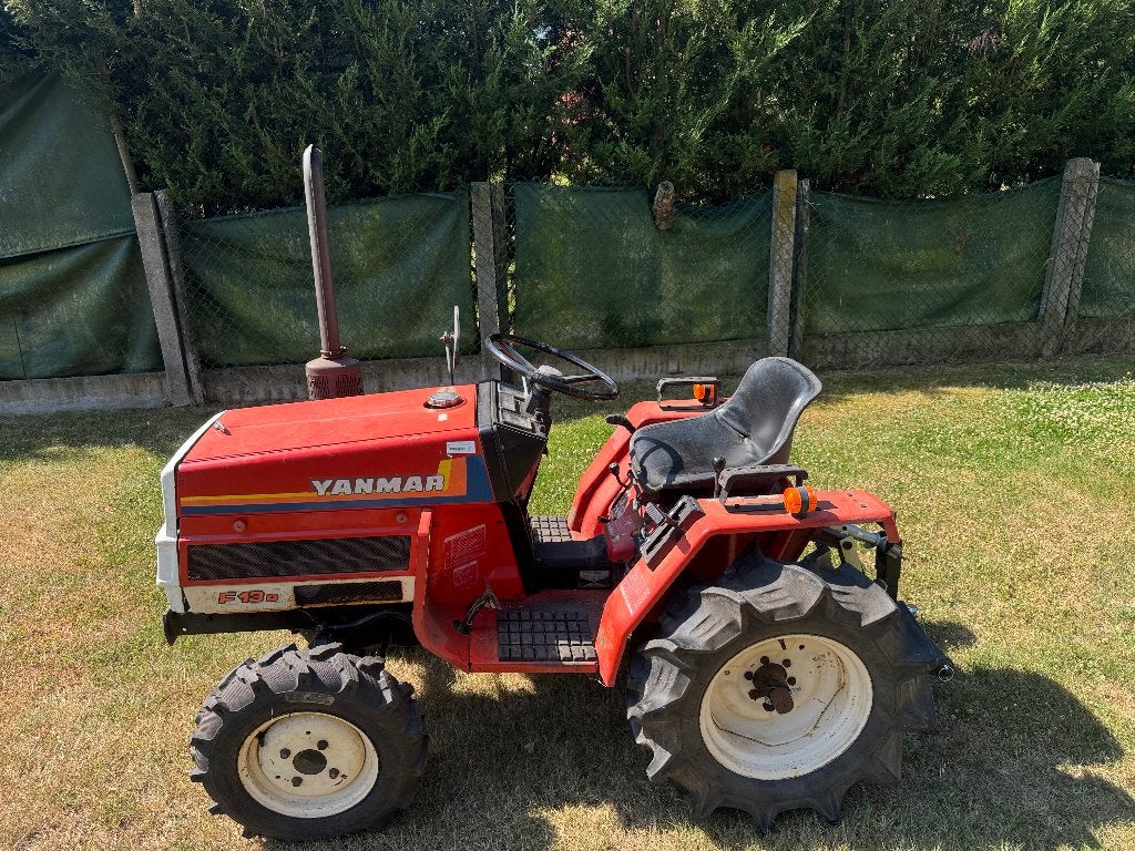 tractor yanmar 4x4 type F13D met trekhaak, Ophalen