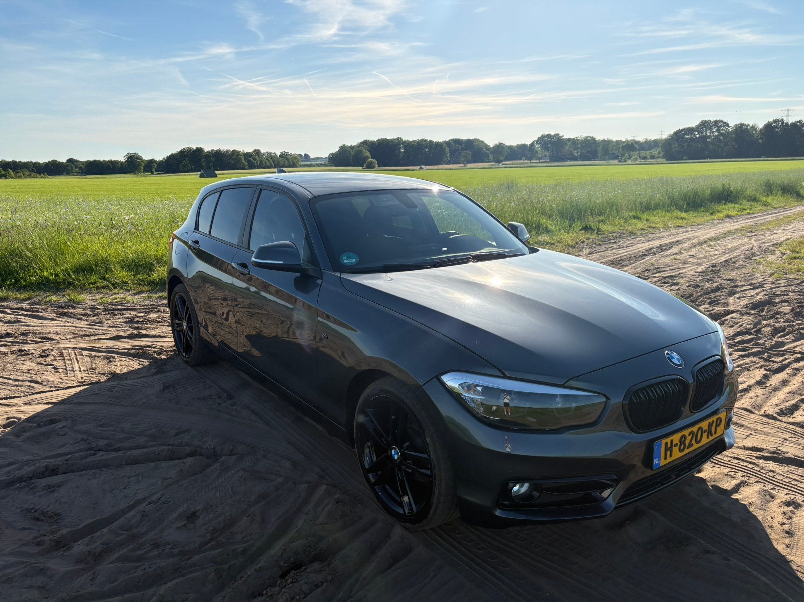 BMW 1-Serie 116d 150pk 2018 Grijs, 1-Serie, Elektrische buitenspiegels, Leder en Stof, Particulier
