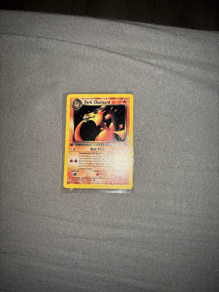 Dark Charizard Holo 1st edition (echtheid onbekend), Hobby en Vrije tijd, Verzamelkaartspellen | Pokémon, Zo goed als nieuw, Losse kaart