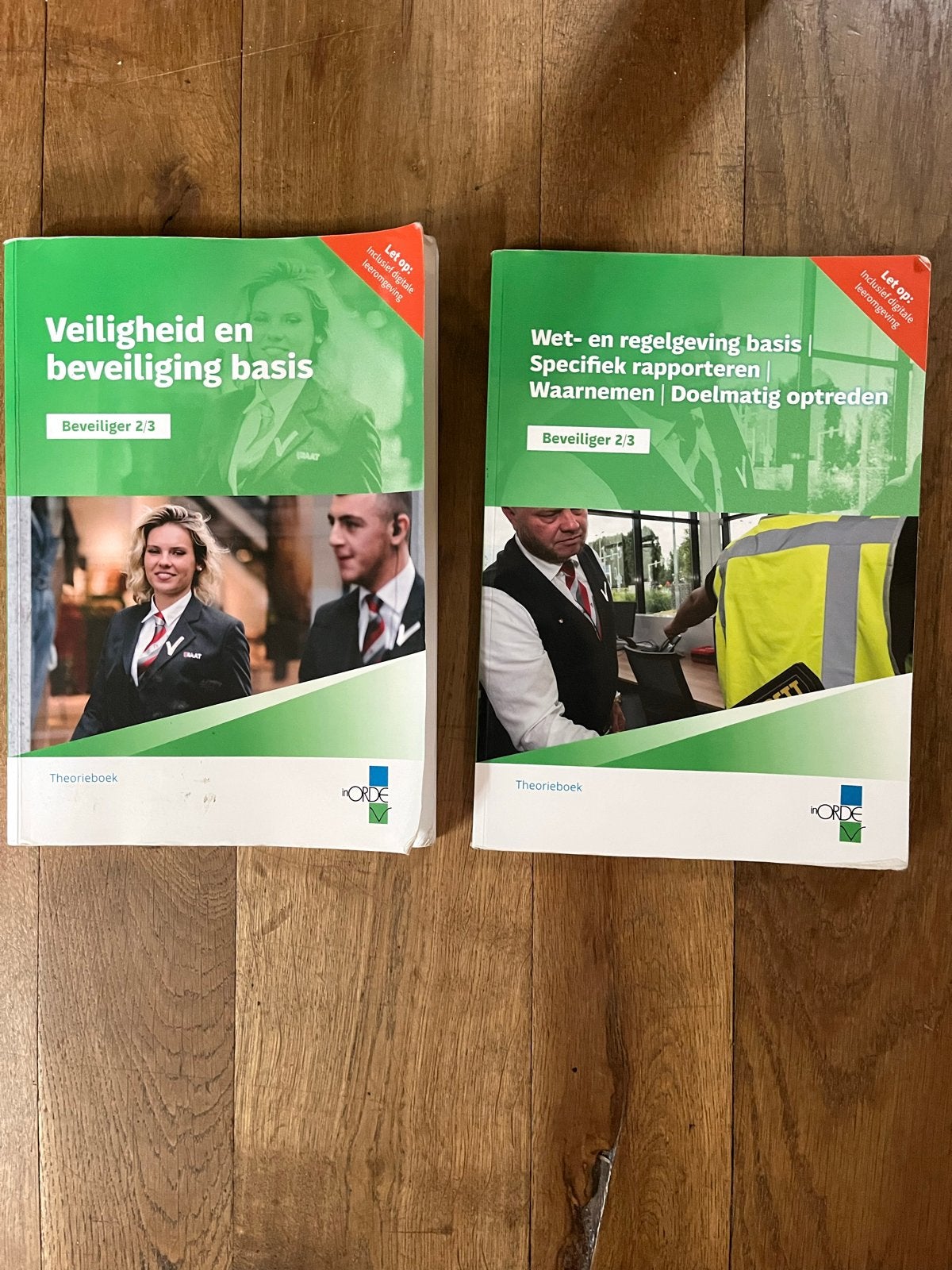 Veiligheid en Wet- en regelgeving beveiliger 2/3, Boeken, Ophalen of Verzenden, Gelezen, MBO
