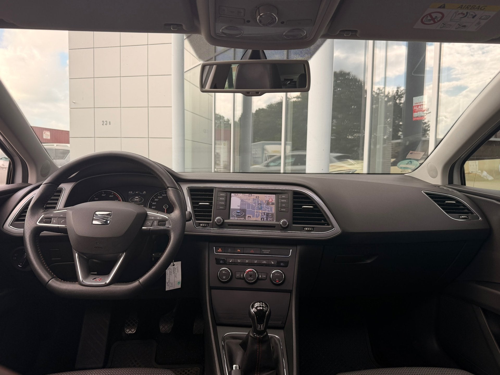 SEAT Leon 1.4 TSI FR|Pano|stoelvewarm|LED|PDC, Auto's, Voorwielaandrijving, Gebruikt, 4 cilinders, Met garantie (alle)