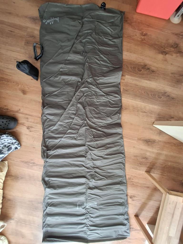 Wildbeast Buffalo Compact Luchtbed met Pompje 200x70, Ophalen of Verzenden