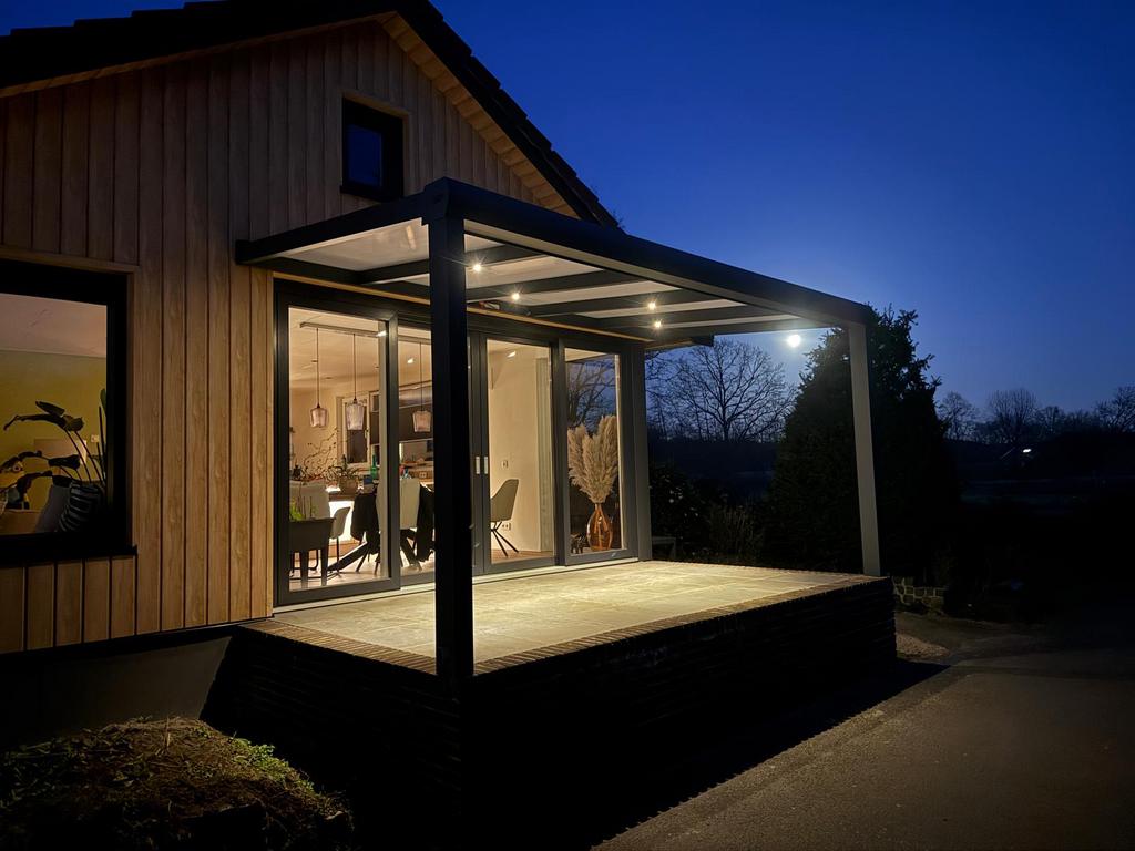 Aluminium terrasoverkapping met montage zie omschrijving, Tuin en Terras, Overkappingen, Ophalen of Verzenden, Nieuw, Veranda