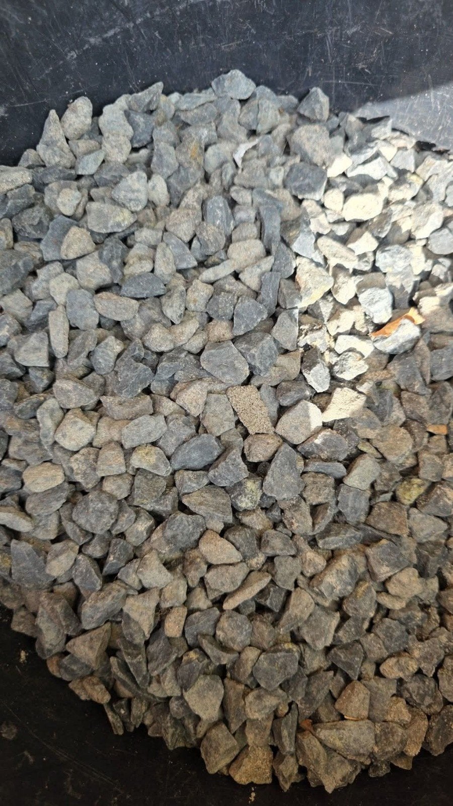 Basaltsplit 8-11 mm - Bijna volle zak (25kg), Ophalen, Nieuw, Split, Basalt