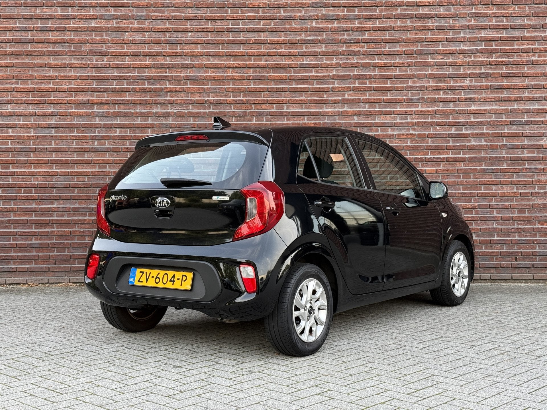 Foto 2 van Kia Picanto 1.0 MPi DynamicLine 2019 Carplay / camera/ airco