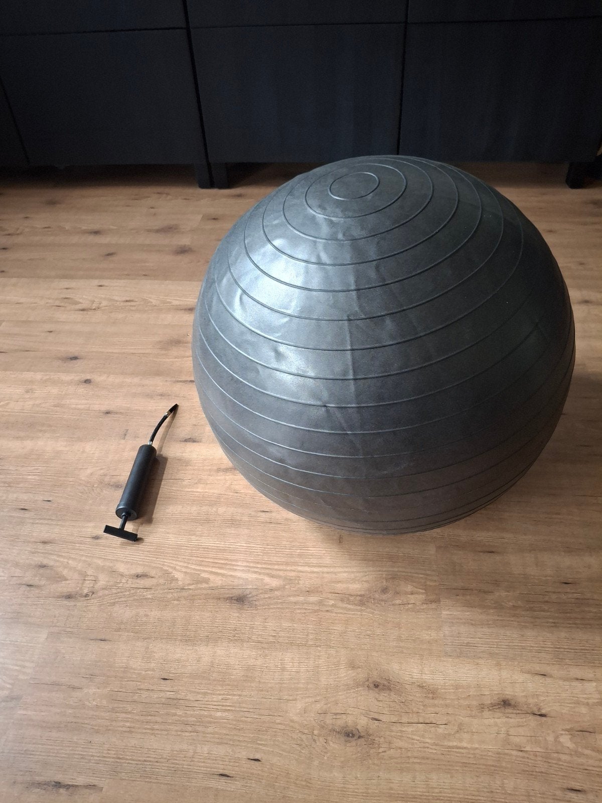 Fitnessbal 190cm omtrek met handpomp - Gebruikt, Ophalen, Gebruikt, Fitnessbal