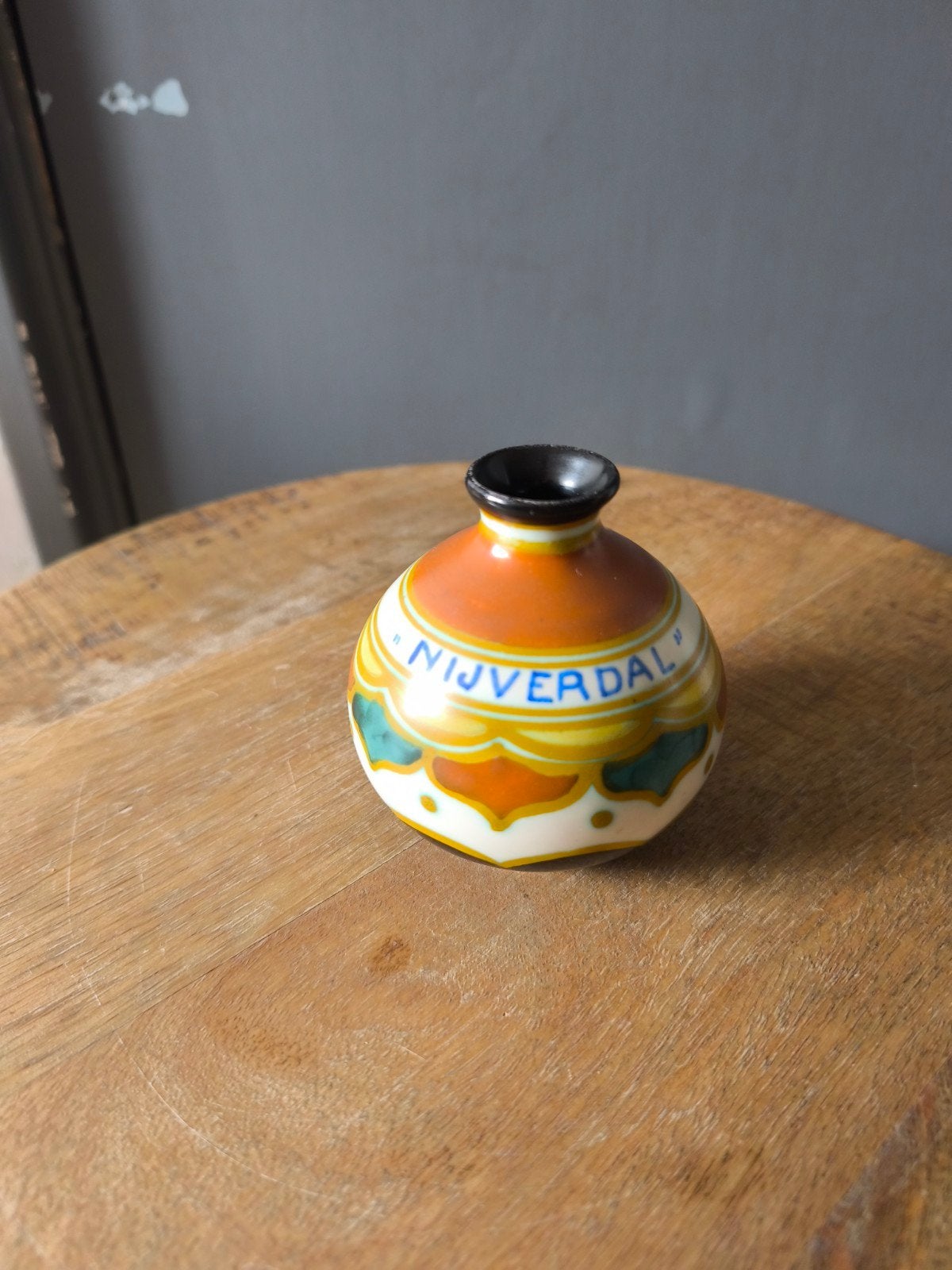 Zenith Gouda plateel souvenir vaasje Nijverdal, Ophalen of Verzenden