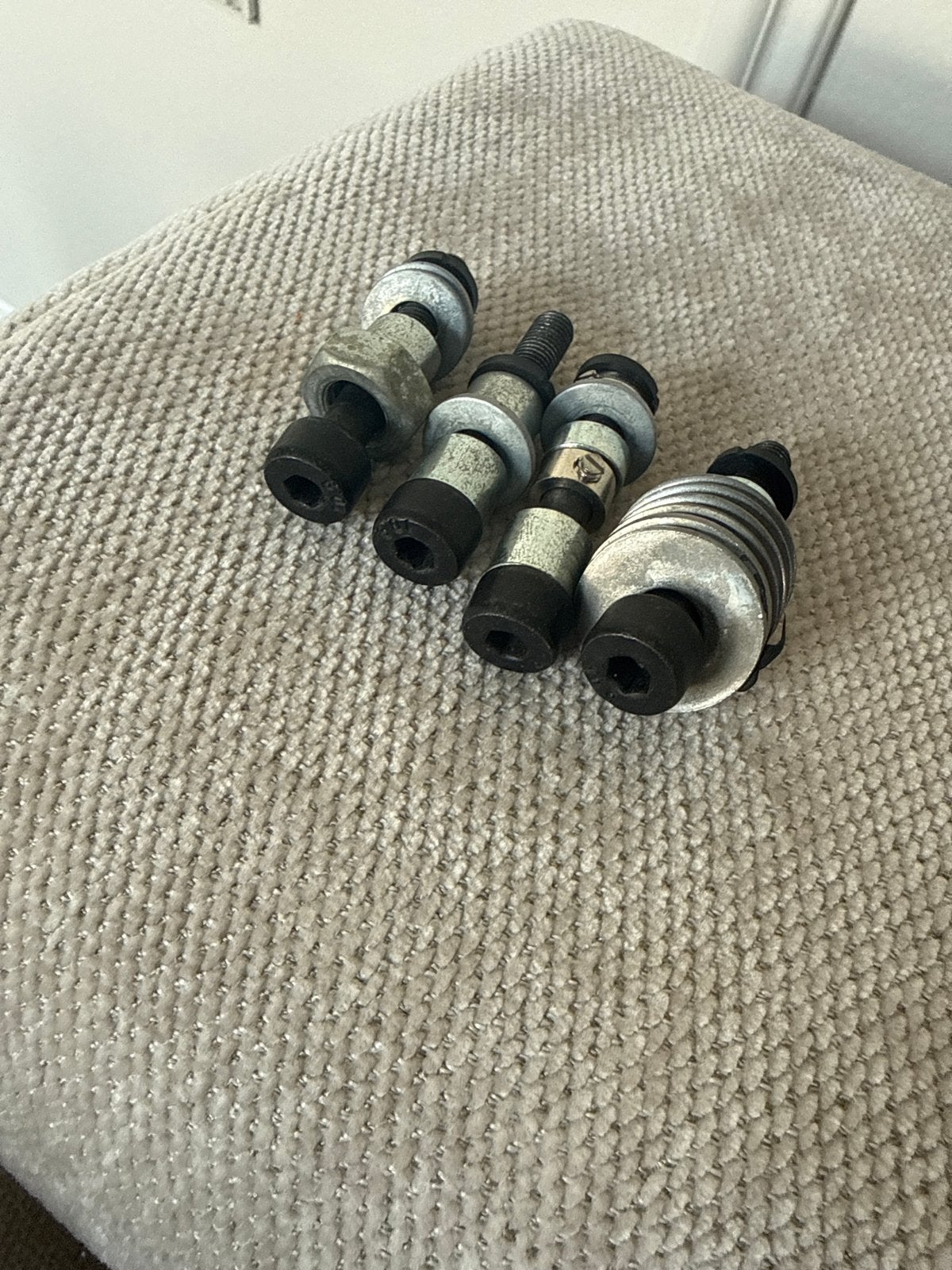 Bouten voor dakdragers BMW 3 Serie, Auto diversen, Dakdragers, Ophalen, Gebruikt