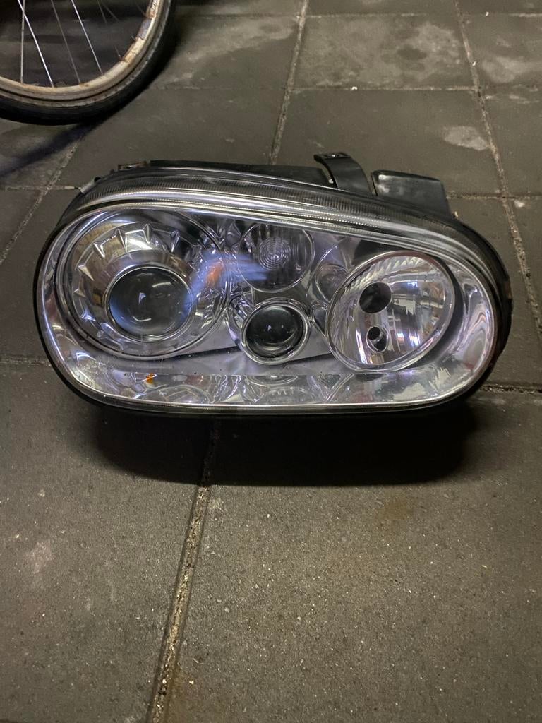 VW Golf 4 R32 Look Rechter Cat Eye Koplamp - Goede Staat, Ophalen, Gebruikt, Volkswagen