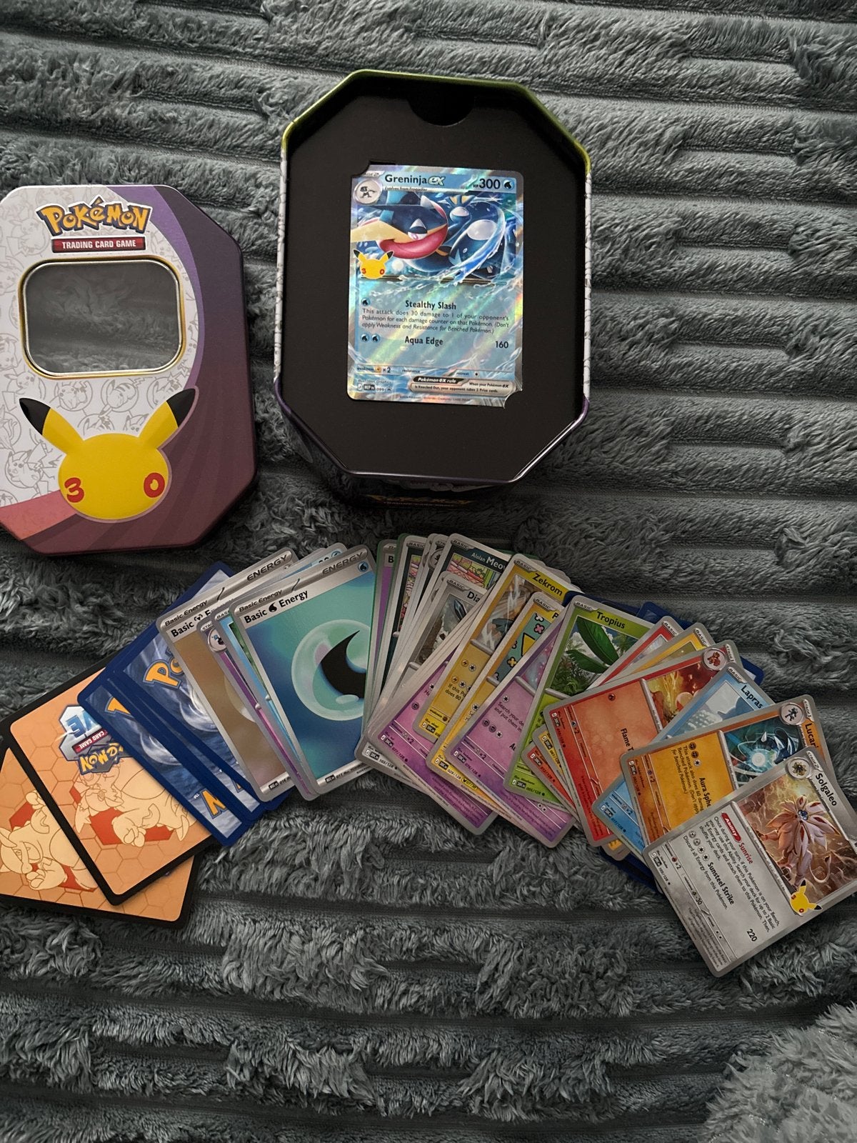 Pokémon 30th Anniversary Greninja EX Tin met kaarten, Ophalen of Verzenden, Nieuw, Meerdere kaarten, Foil