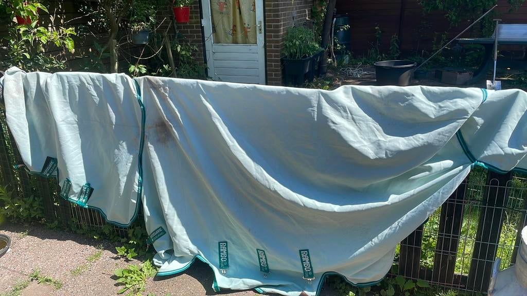 Rambo zomer/vliegendeken 2.05 m voor paard rond 1.68, Dieren en Toebehoren, Paarden en Pony's | Dekens en Dekjes, Full (L), Gebruikt
