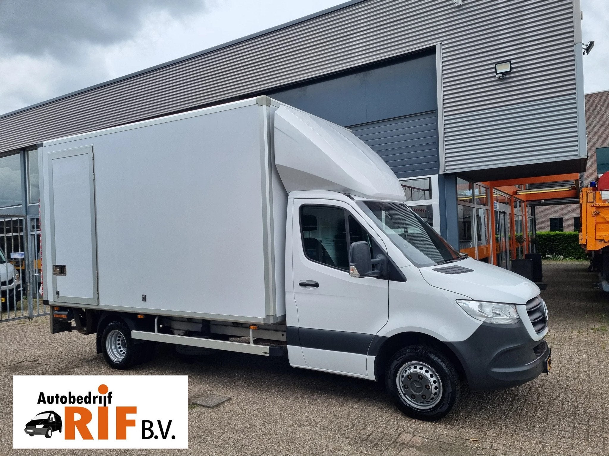 Mercedes-Benz Sprinter 515 CDI/ Koffer/ LBW/ Aut/ 21 KUB, Auto's, Bestelauto's, Automaat, Achterwielaandrijving, Gebruikt, Euro 6