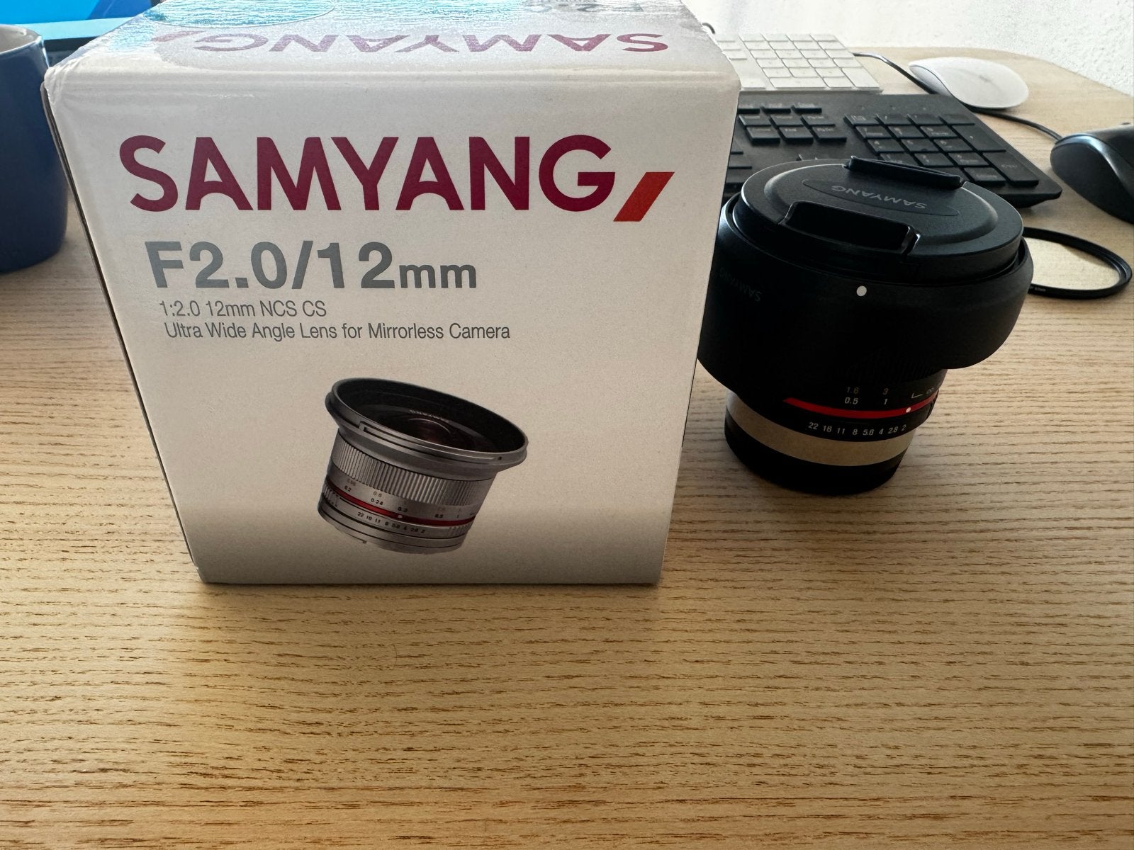 Samyang 12mm F/2.0 NCS CS Fuji X Zwart, Audio, Tv en Foto, Samyang, Handmatige focus, Groothoeklens, Ophalen of Verzenden