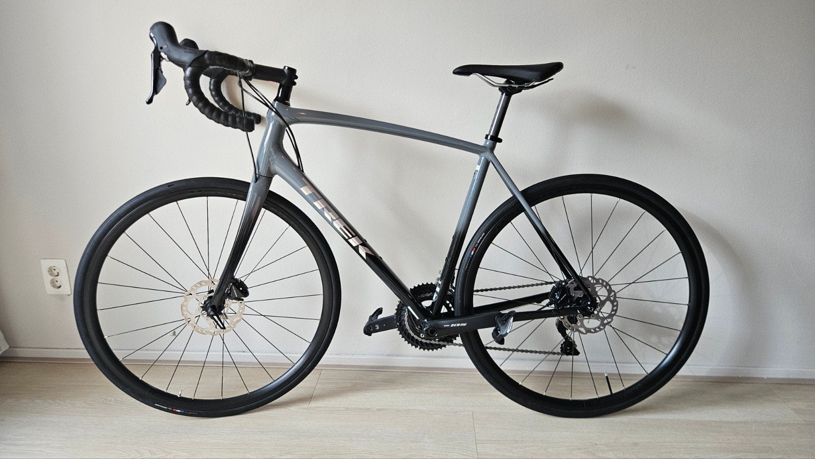 Trek Emonda ALR 5 maat 58cm Grijs Zwart, Fietsen en Brommers, Fietsen | Racefietsen, 28 inch, Heren, Aluminium, Zo goed als nieuw