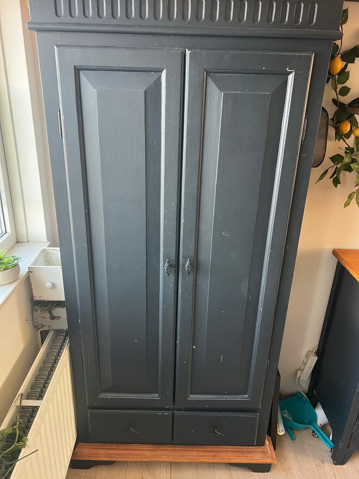 Zwarte houten meubelset: kast, dressoir, bijzettafel, tv-meu, Ophalen, Gebruikt